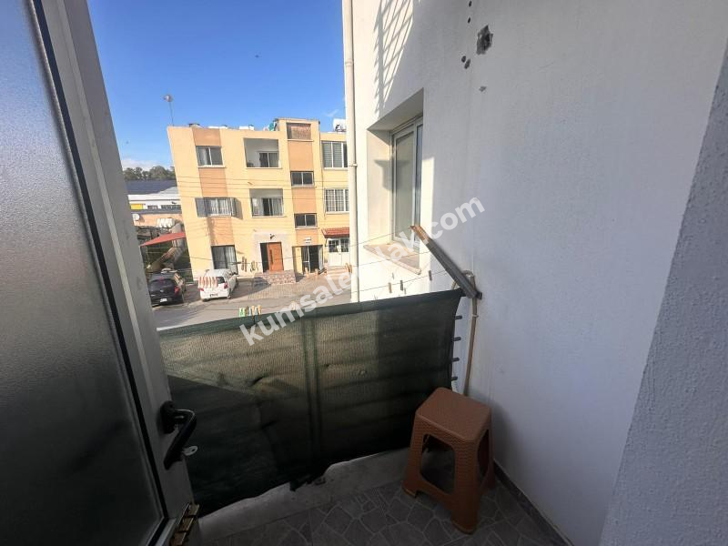 Küçük Kaymaklı'da eşyasız kiralık daire