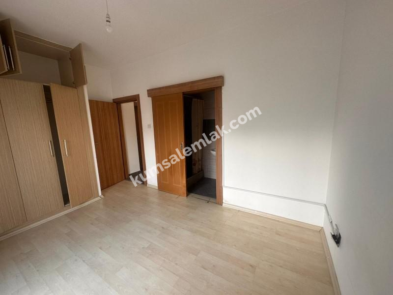 Küçük Kaymaklı'da eşyasız kiralık daire