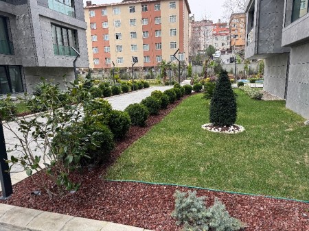 Yeşilpınar Ana Cadde'de Yüzme Havuzlu Bitmiş Proje'de 4+2 Satılık Dubleks