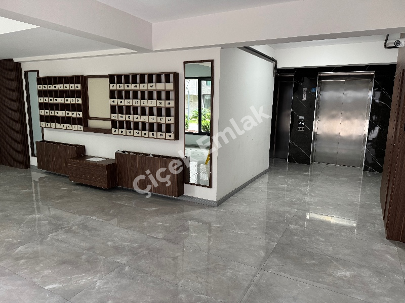 Yeşilpınar Ana Cadde'de Yüzme Havuzlu Bitmiş Proje'de 4+2 Satılık Dubleks