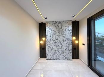 Didim'de Satılık 3+1 Havuzlu Otoparklı Villa