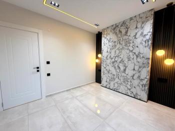 Didim'de Satılık 3+1 Havuzlu Otoparklı Villa