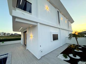 Didim'de Satılık 3+1 Havuzlu Otoparklı Villa