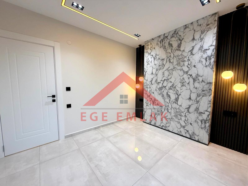 Didim'de Satılık 3+1 Havuzlu Otoparklı Villa