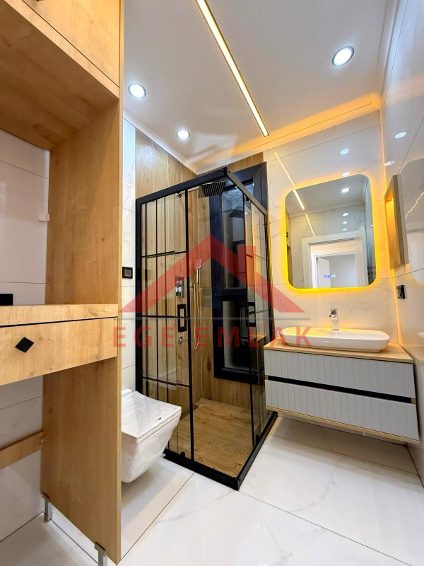 Didim'de Satılık 3+1 Havuzlu Otoparklı Villa