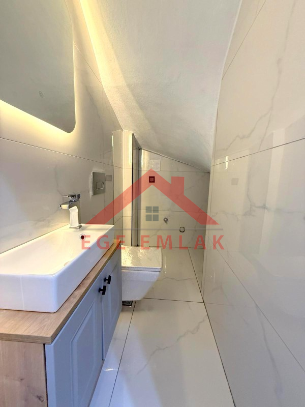 Didim'de Satılık 3+1 Havuzlu Otoparklı Villa