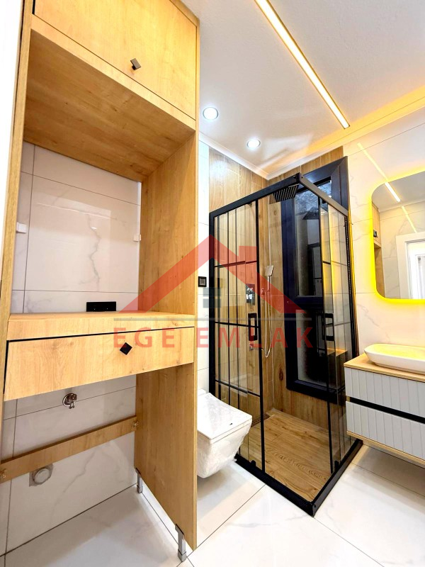 Didim'de Satılık 3+1 Havuzlu Otoparklı Villa