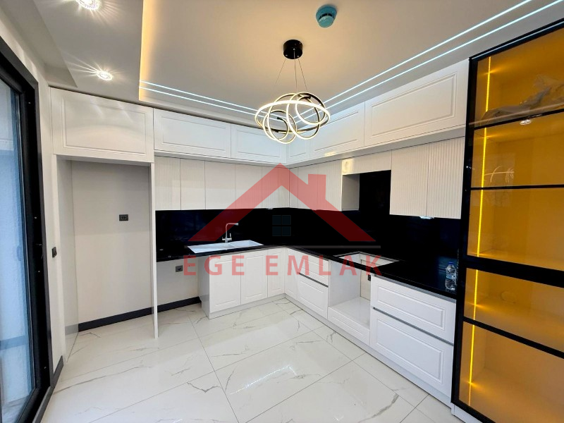 Didim'de Denize 500 Metre Mesafede Satılık 4+1 Villa