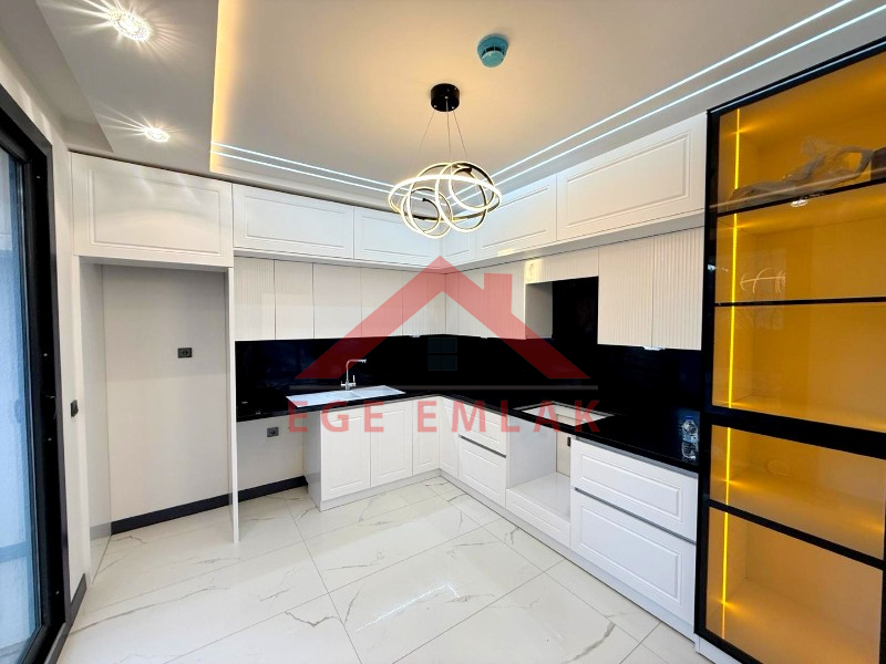 Didim'de Denize 500 Metre Mesafede Satılık 4+1 Villa