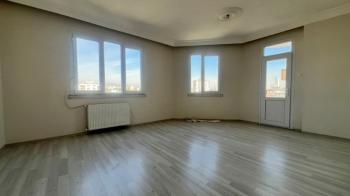 Elmas’tan Cumhuriyet Mh’de Doğalgazlı İçi Yapılı 3+1