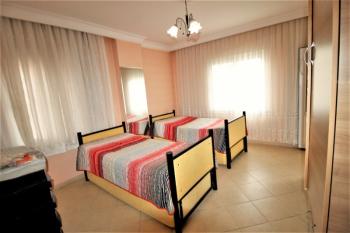 Elmas’tan Hürriyet’te Merkezi Konumlu Triplex Müstakil 6+1