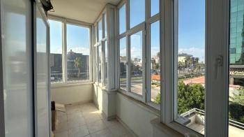 Elmas’tan Marina’ya Komşu Geniş Oturumlu 3+1