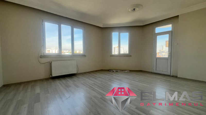 Elmas’tan Cumhuriyet Mh’de Doğalgazlı İçi Yapılı 3+1