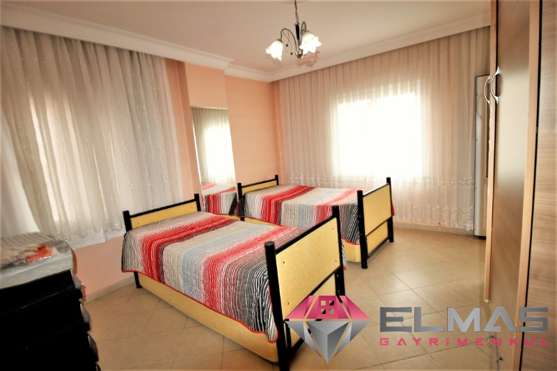 Elmas’tan Hürriyet’te Merkezi Konumlu Triplex Müstakil 6+1