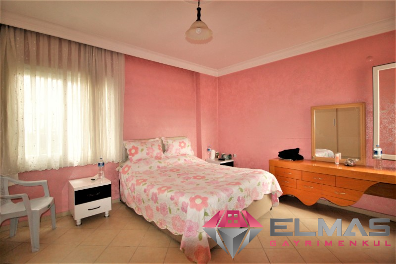 Elmas’tan Hürriyet’te Merkezi Konumlu Triplex Müstakil 6+1