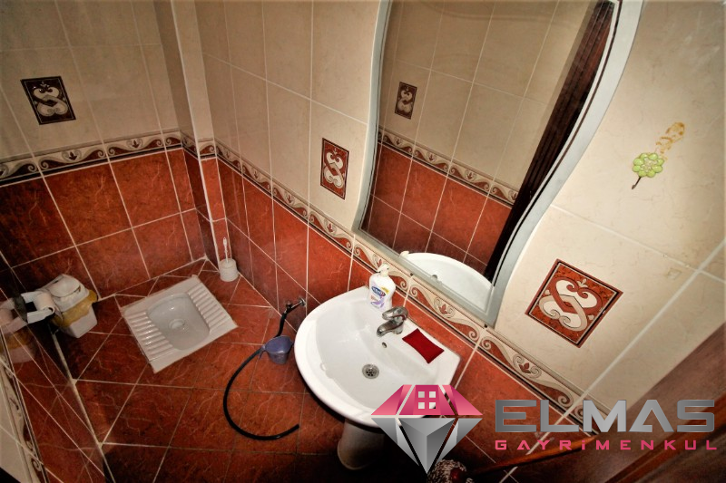 Elmas’tan Hürriyet’te Merkezi Konumlu Triplex Müstakil 6+1