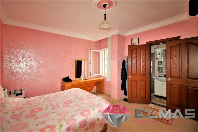 Elmas’tan Hürriyet’te Merkezi Konumlu Triplex Müstakil 6+1