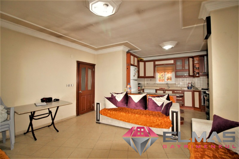 Elmas’tan Hürriyet’te Merkezi Konumlu Triplex Müstakil 6+1