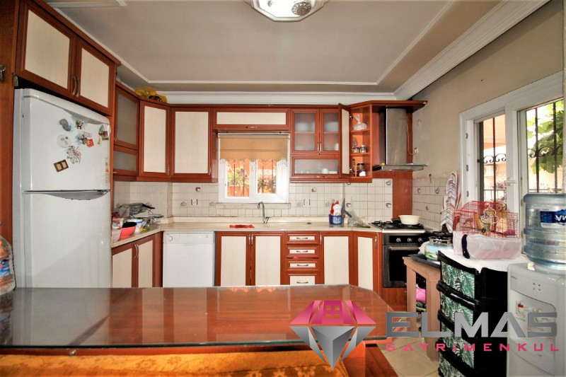 Elmas’tan Hürriyet’te Merkezi Konumlu Triplex Müstakil 6+1