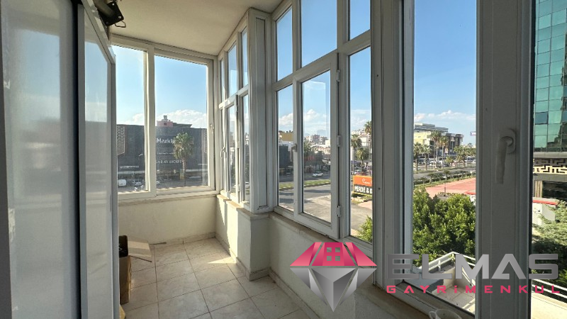 Elmas’tan Marina’ya Komşu Geniş Oturumlu 3+1