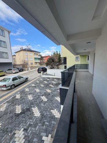 GÜVENAY - ÇORUM YAVRUTURNA MAH. ESNAFEVLER MEVKİ  3+1 SATILIK DAİRE 
