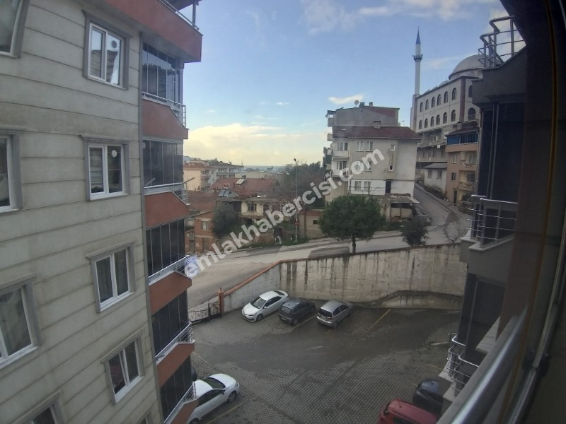 MUDANYA BURGAZ MAH.'DE HAVADAR KONUMDA ARA KAT 100 M2  2+1 DAİRE
