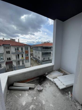 AFYON ÜÇOK EMLAKTAN  MAREŞALL F. ÇAKMAK MAH 2+1 80M² EBEVEYN BANYOLU SIFIR SATILIK DAİRE 