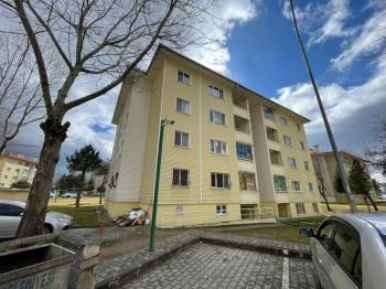 AFYON ÜÇOK EMLAKTAN SAHİPATA TOKİ KONUTLARINDA 3+1 110M² TEMİZ BAKIMLI DAİRE 