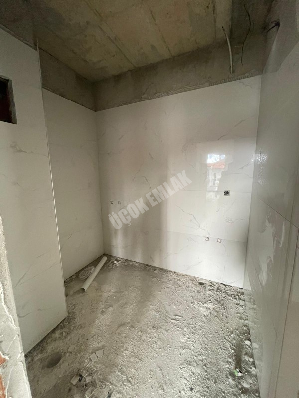 AFYON ÜÇOK EMLAKTAN  MAREŞALL F. ÇAKMAK MAH 2+1 80M² EBEVEYN BANYOLU SIFIR SATILIK DAİRE 