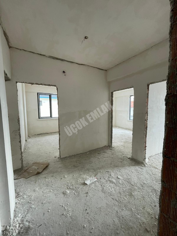 AFYON ÜÇOK EMLAKTAN  MAREŞALL F. ÇAKMAK MAH 2+1 80M² EBEVEYN BANYOLU SIFIR SATILIK DAİRE 