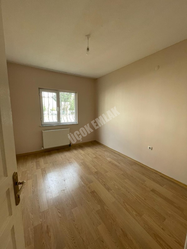 AFYON ÜÇOK EMLAKTAN SAHİPATA TOKİ KONUTLARINDA 3+1 110M² TEMİZ BAKIMLI DAİRE 