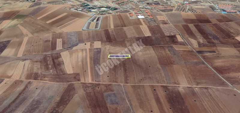 AFYON ÜÇOK EMLAKTAN İHSANİYE YAYLABAĞI MEVKİNDE 3.100M² YATIRIMA UYGUN SATILIK TARLA 