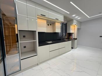 EFELER MAHALLESİ’NDE TAM MÜSTAKİL HAVUZLU LÜKS VİLLA!