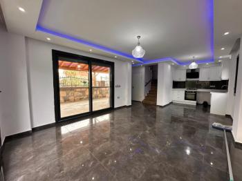  ALTINKUM’DA DENİZE 750 METRE | BAHÇELİ | BAĞIMSIZ GİRİŞ | ÖZEL HAVUZLU İKİZ VİLLA KAÇIRILMAYACAK FIRSATI!