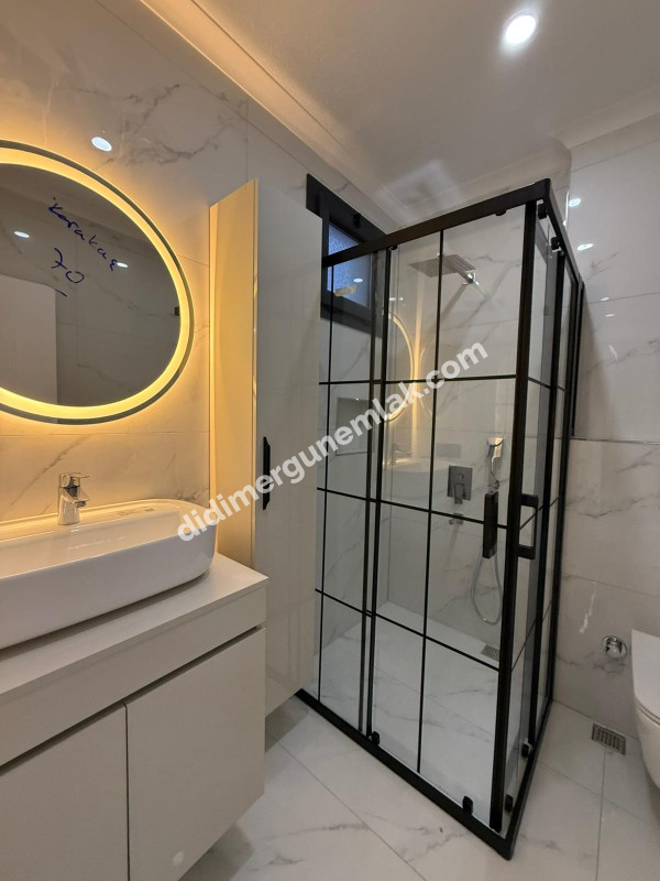 EFELER MAHALLESİ’NDE TAM MÜSTAKİL HAVUZLU LÜKS VİLLA!