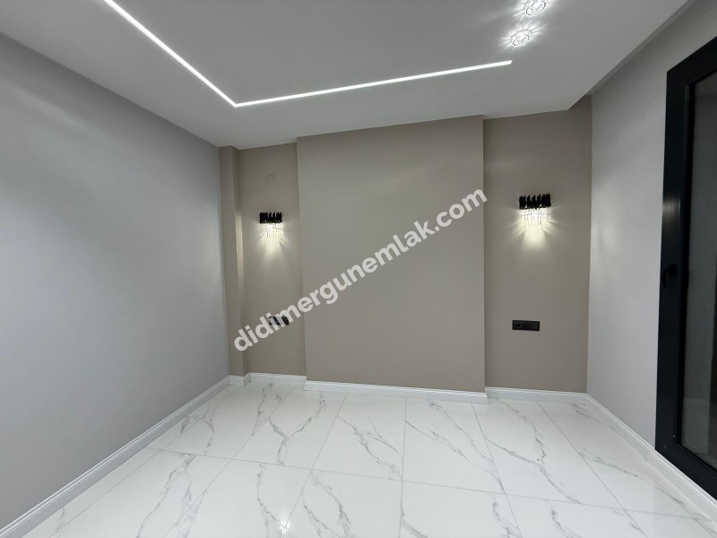 EFELER MAHALLESİ’NDE TAM MÜSTAKİL HAVUZLU LÜKS VİLLA!