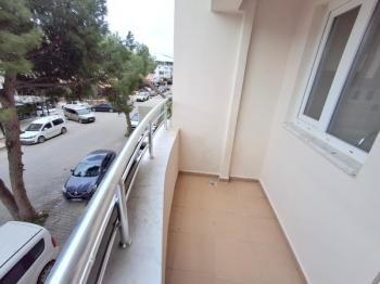 Didim Merkezde Ön Cephe Satılık 2+1 Daire | Ayrı Mutfak Asansörlü Konut