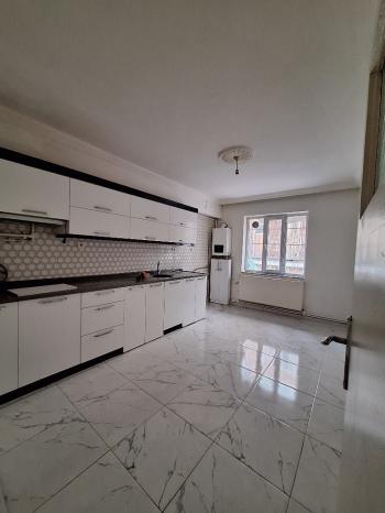 GÜVENAY - ÇORUM GÜLABİBEY MAH. ATA CADDESİ ÜZERİ 2+1 SATILIK DAİRE