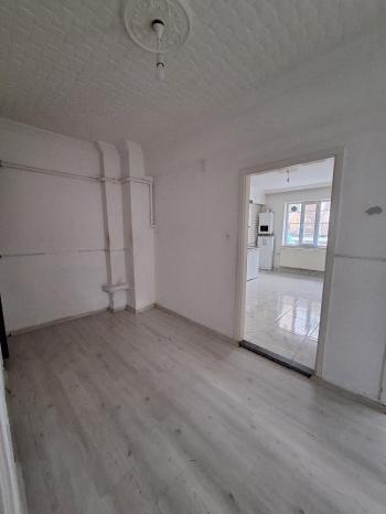 GÜVENAY - ÇORUM GÜLABİBEY MAH. ATA CADDESİ ÜZERİ 2+1 SATILIK DAİRE