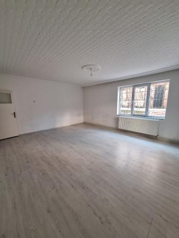 GÜVENAY - ÇORUM GÜLABİBEY MAH. ATA CADDESİ ÜZERİ 2+1 SATILIK DAİRE