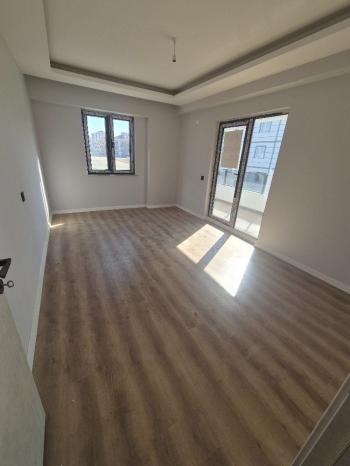 GÜVENAY - ÇORUM ÇEPNİ MAH. FEN LİSESİ YAKINI 3+0 SATILIK SIFIR DAİRE