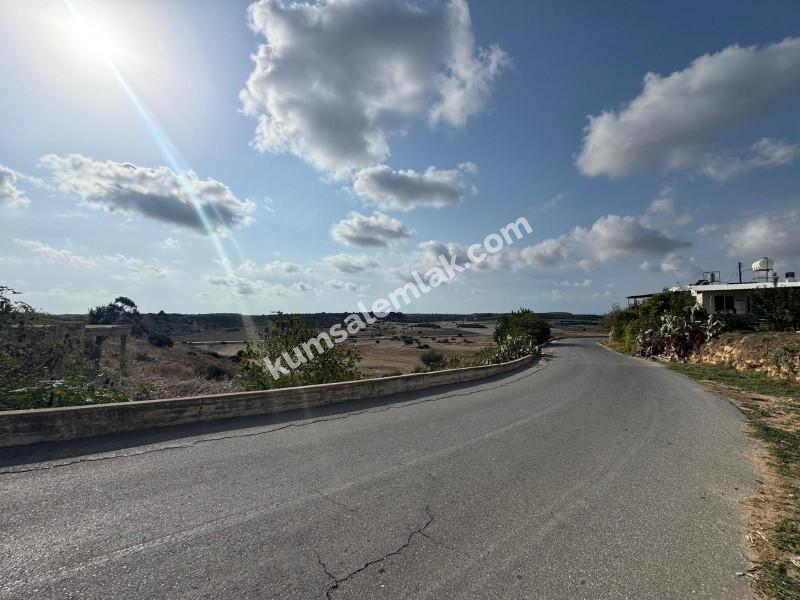 İSKELE ZİYAMET'DE YATIRIMLIK ARSA NİTELİKLİ  ARAZİ 