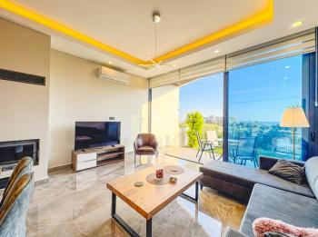 Tek Yetkili Kıbrıs Girne Çatalköy de Ful Deniz Manzaralı Denize Yürüme Mesafesinde Havuzlu Site de Satılık 2+1 İkiz Villalar