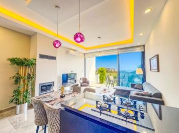 Tek Yetkili Kıbrıs Girne Çatalköy de Ful Deniz Manzaralı Denize Yürüme Mesafesinde Havuzlu Site de Satılık 2+1 İkiz Villalar