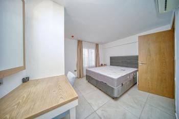 Girne Alsancak'da Satılık 1+1 Daire – Site İçinde Eşyalı ve Bahçeli Yaşam Fırsatı!