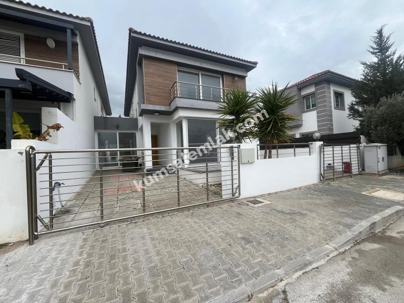 YENİKENT'DE  SATILIK 4+1 TAM MÜSTAKİL VİLLA 