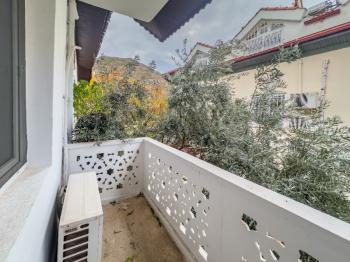 Marmaris İçmeler’de Sahile 500m Tadilatlı 2+1 Amerikan Mutfak Satılık 70m² Daire