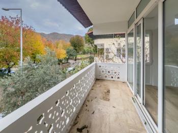 Marmaris İçmeler’de Sahile 500m Tadilatlı 2+1 Amerikan Mutfak Satılık 70m² Daire