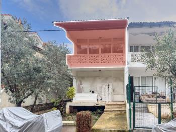 Marmaris İçmeler’de Sahile 500m Tadilatlı 2+1 Amerikan Mutfak Satılık 70m² Daire