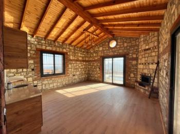 NAİPLİ KÖYÜ’NDE ZAMANA MEYDAN OKUYAN ÖZEL TAŞ EV! Fiyat: 15.000.000 TL